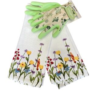 Bundle of Laura Ashley Gardening Gloves &‎ A Set of 2 Kitchen Aid Tea Towels NEW
